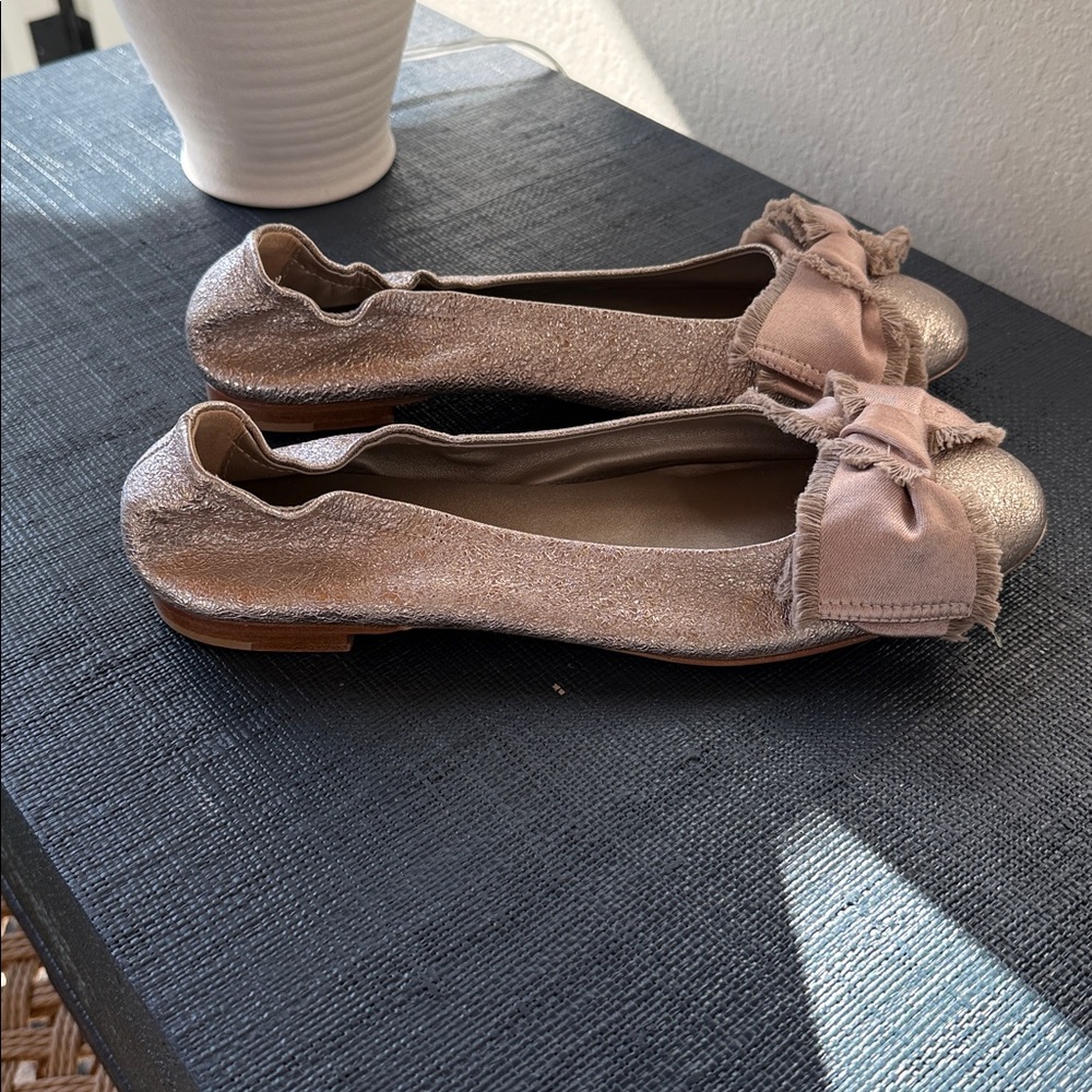 AGL Metallic Gold Blush Ballet Flats with Satin Bow - New Size 40 (US 10) - Picture 2 of 6